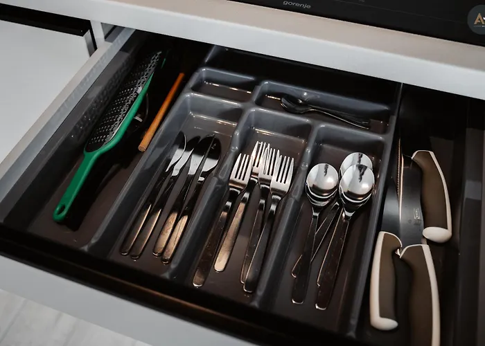 Ah Albelli Free Parking